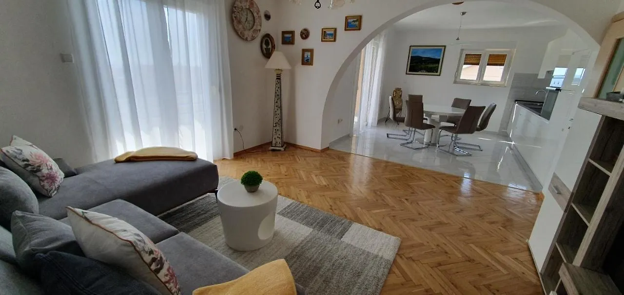 Apartmani Pavlović Krk Town Chorwacja