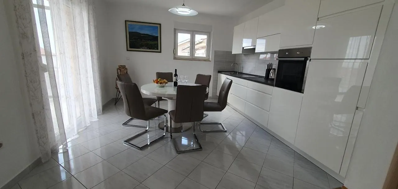 Apartmani Pavlović Krk Town